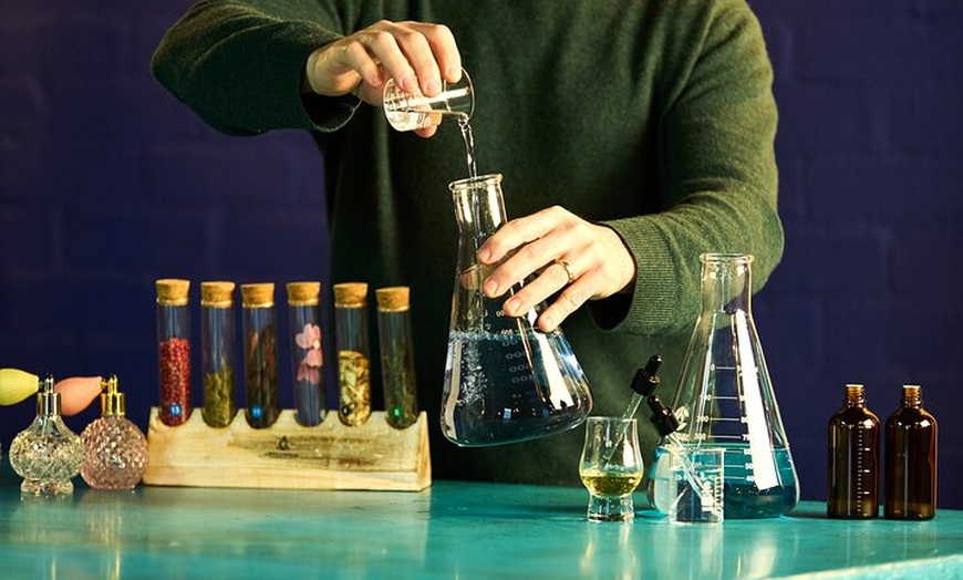 Image 2: London: Gin Lab - Make your own gin