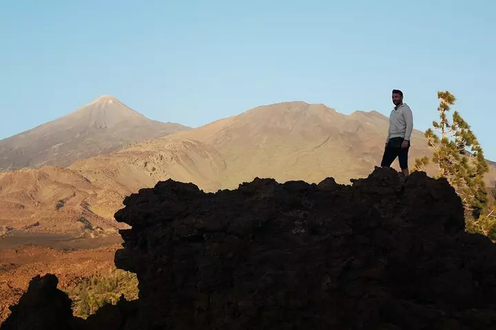 Parque Nacional Teide con furgoneta