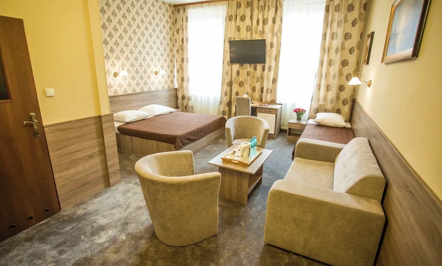 Image 2: ✈ POLEN | Krakau - Hotel Maksymilian 3*, 3 nachten - Spa