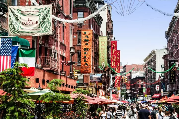 Private Tour Lower East Side, Chinatown and Little Italy in New Yor...