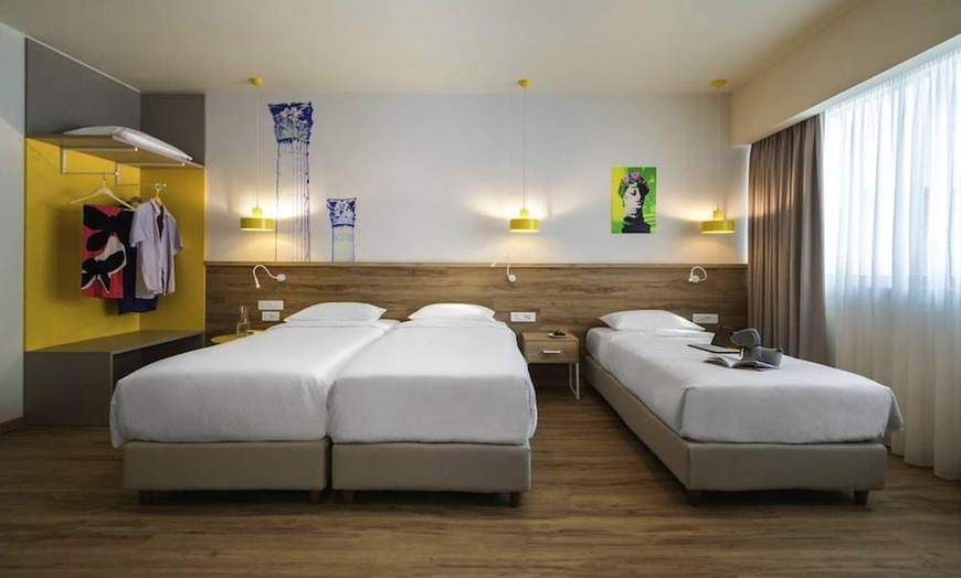 Image 15: ✈ ATHENS AND SURROUNDING AREA | Athens - Ibis Styles Athens Routes ...