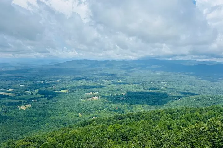 Yonah Mountain Hike Private Tour in Georgia