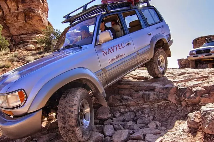 Arches and Canyonlands 4X4 Adventure from Moab