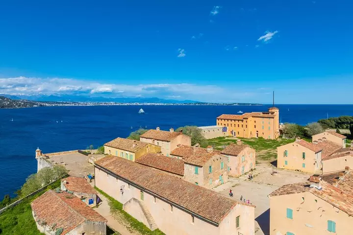 Ferry depuis Nice jusqu'à l'île Sainte-Marguerite