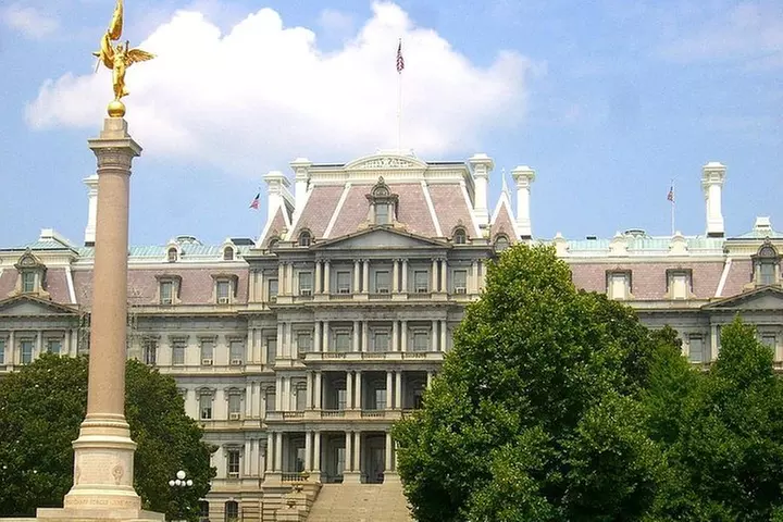 See DC In A Day: Guided Small Group Ultimate Day Tour