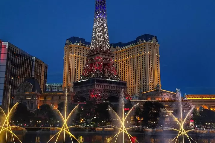 Must-See Spots Vegas Strip Walking Tour