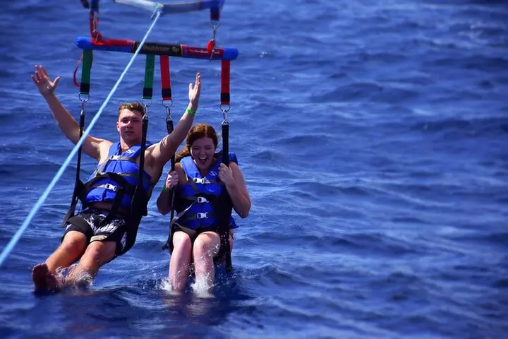 Parasailing in Waikiki from Oahu Hawaii