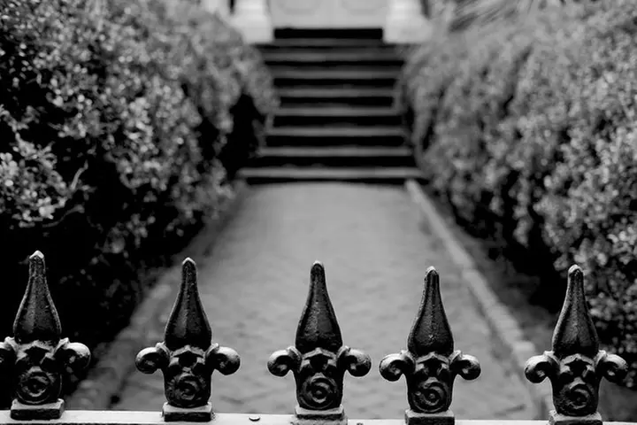 Genteel and Bard's Savannah Dark History and Ghost Encounter Walkin...