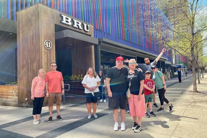 Streetcar Food Tour and Findlay Market with Riverside Food Tours