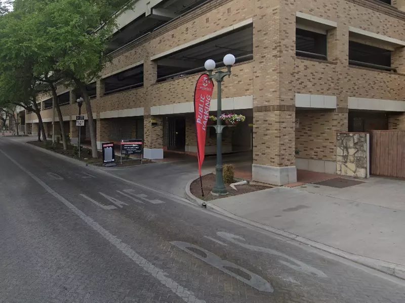 Parking at Navarro Garage