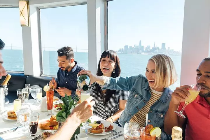 Chicago Signature Brunch Cruise on Lake Michigan