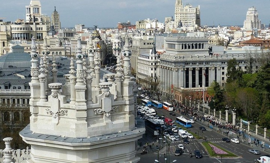 Image 9: Visita turística privada de día completo en Madrid