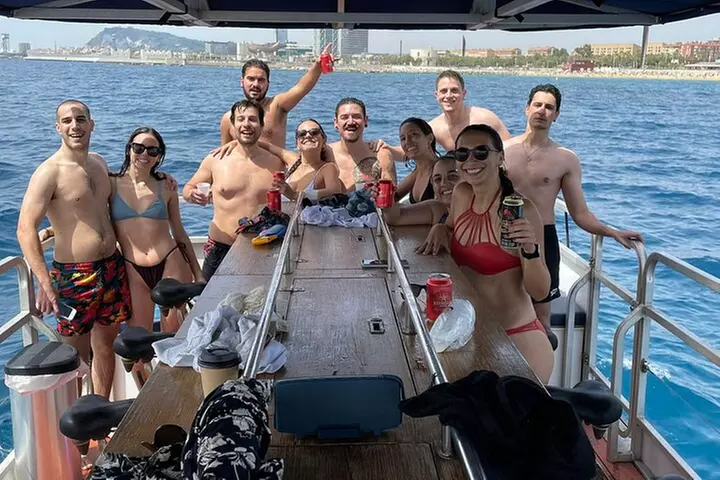 Alquiler de Barcos Individuales Cruceros a Pedales Valencia Cycle Boat - Primary Image