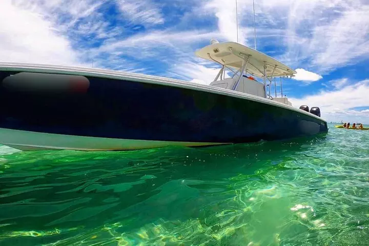 Miami Private Boat Rental to Sandbars and More