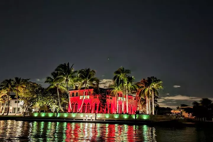 2 Hour Holiday Christmas Lights Tour in Fort Lauderdale max 6pax