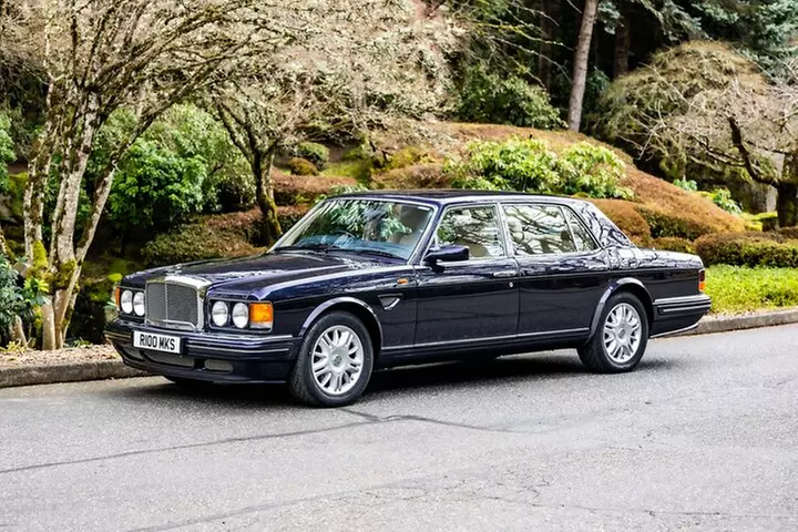 Rolls-Royce & Bentley Chauffeured All-inclusive Wine Tasting Tour