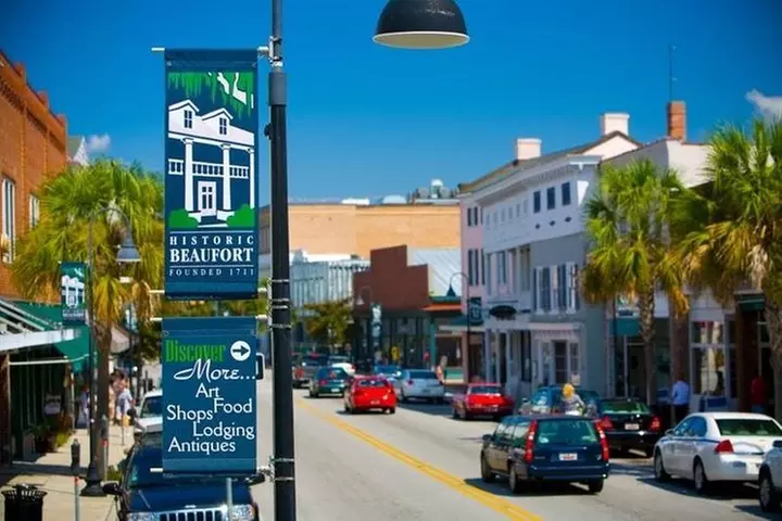 Complete History and Movie Walking Tour of Beaufort - Primary Image
