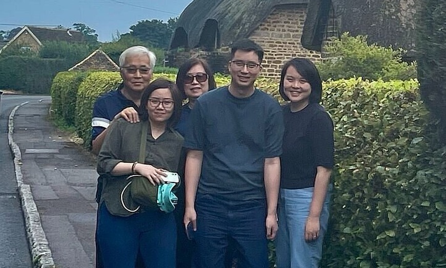 Image 6: Private Day Trip from London Oxford and Cotswolds Villages