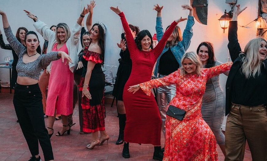 Image 2: Barcelona Clase de baile de Sangria y Salsa
