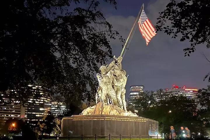 Monumental Moonlight Private Guided Bus Tour in Washington - Primary Image
