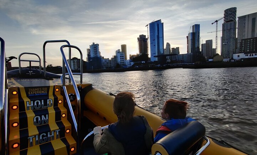 Image 6: Speedboat Cruise Tour to/from Embankment Pier - 70 minutes