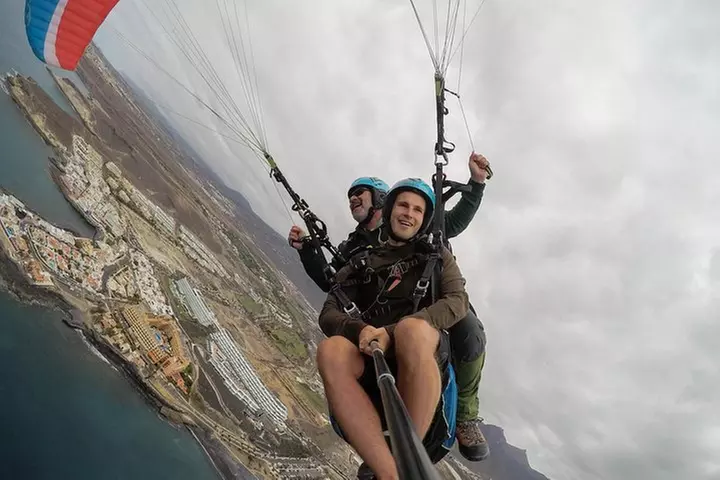Acro Aventura de Parapente en Costa Adeje con Recogida GRATIS !!