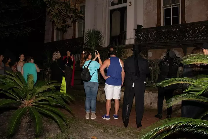 Savannah's 13 Ghosts, Voodoo, Murder & Mystery Tour