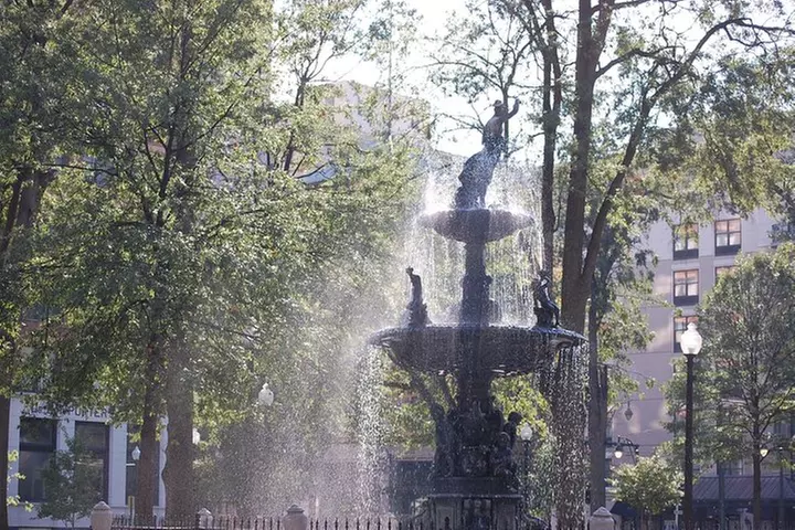 Historic Memphis Guided Walking Tour: Memphis Beyond Beale