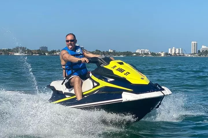 Miami: Jet Ski Tour of Biscayne Bay from Bayside Marketplace