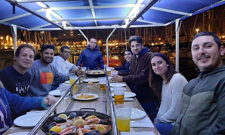 Image 8: Crucero nocturno por Valencia con cena y bebidas