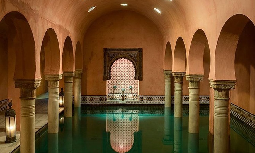 Image 1: Experiencia de baños árabes en Hammam Al Ándalus de Granada