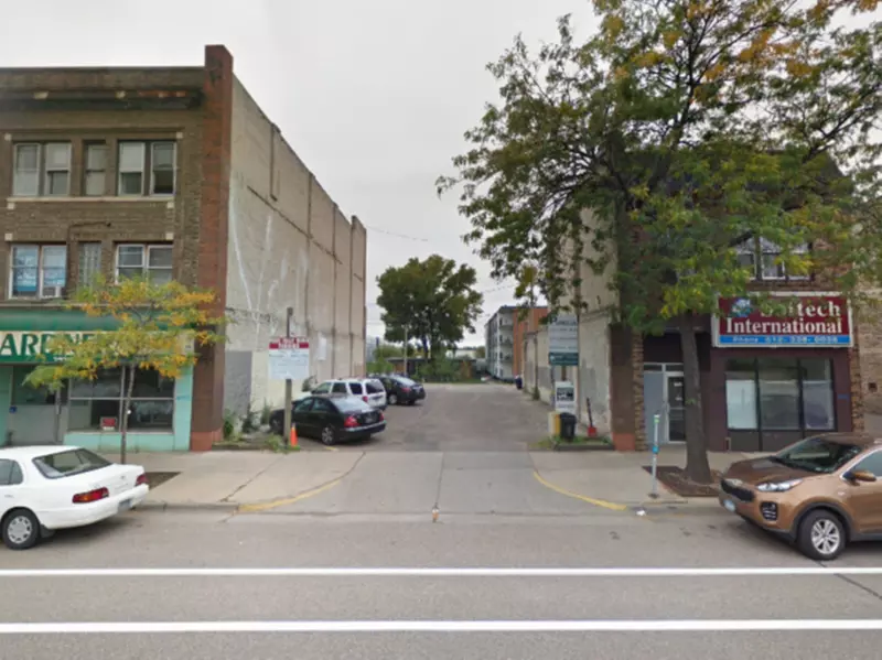 Parking at 1429 S. Washington Ave. Lot