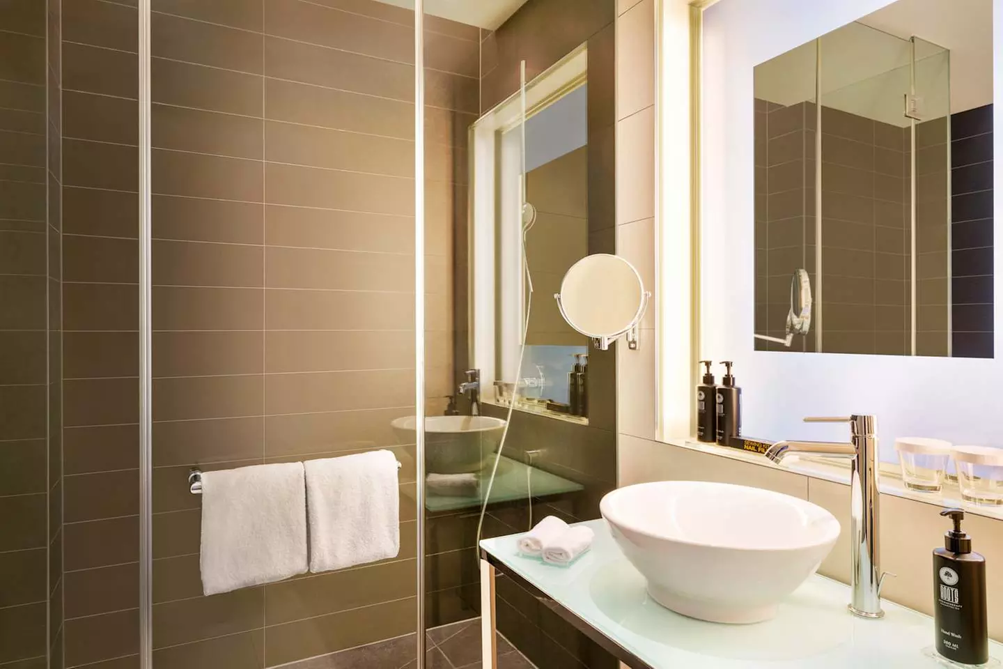 ✈ BRANDENBURGIA | Berlin - Vienna House by Wyndham Andel's Berlin 4*, 2 nocy - City break - Primary Image