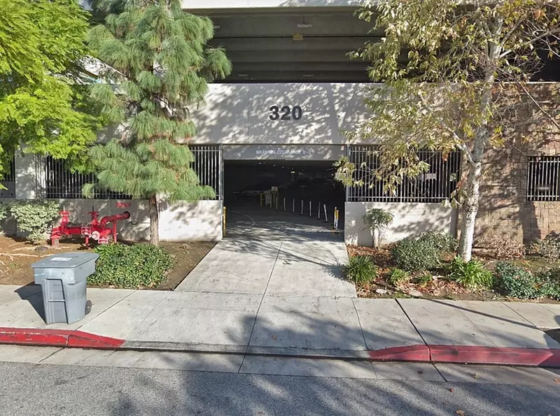 Parking at Adventist Health Glendale Garage - Valet-Assist