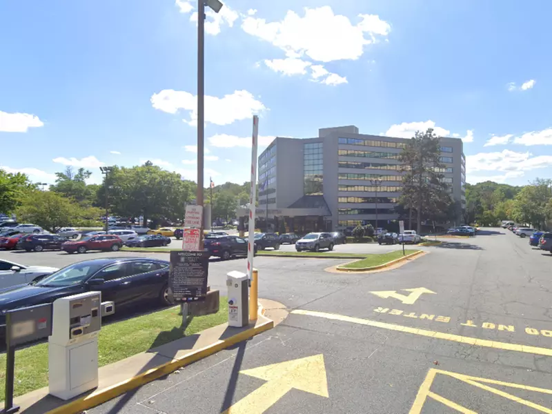 Parking at Embassy Suites Hilton Tysons Corner Lot