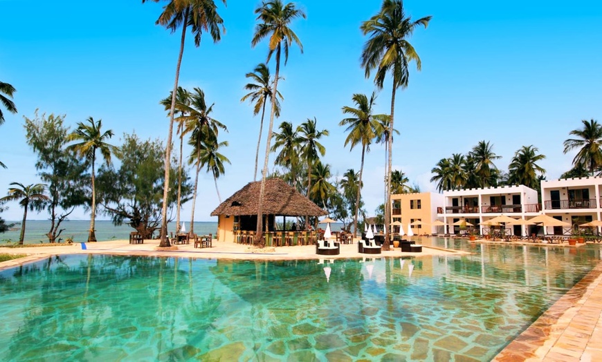 Image 1: ✈ ZANZIBAR | Marumbi - Zanzibar Bay Resort 4* - Tout inclus