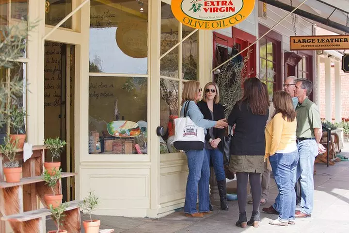 #1 Sonoma Walking Food, Wine Tasting & History Tour (Public Tour)