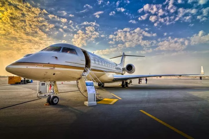 Philadelphia International Airport (PHL) Airport Hotel Shuttle - Primary Image