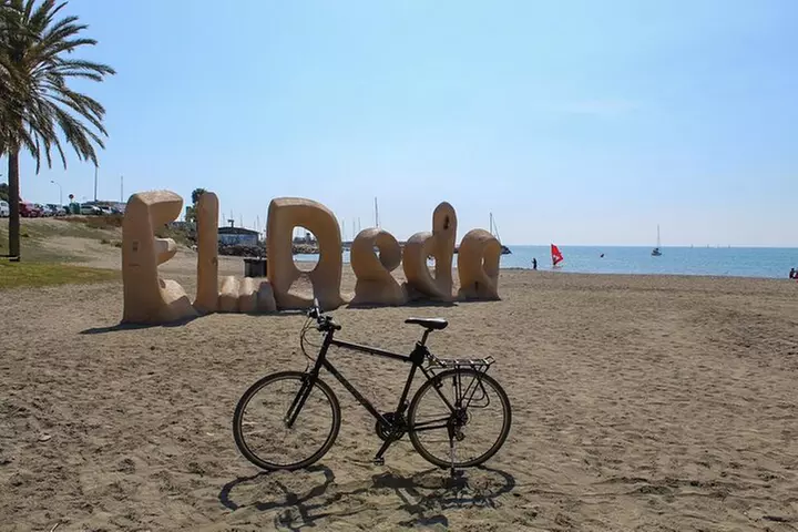 Alquiler de bicicleta de trekking: día completo las 24 horas