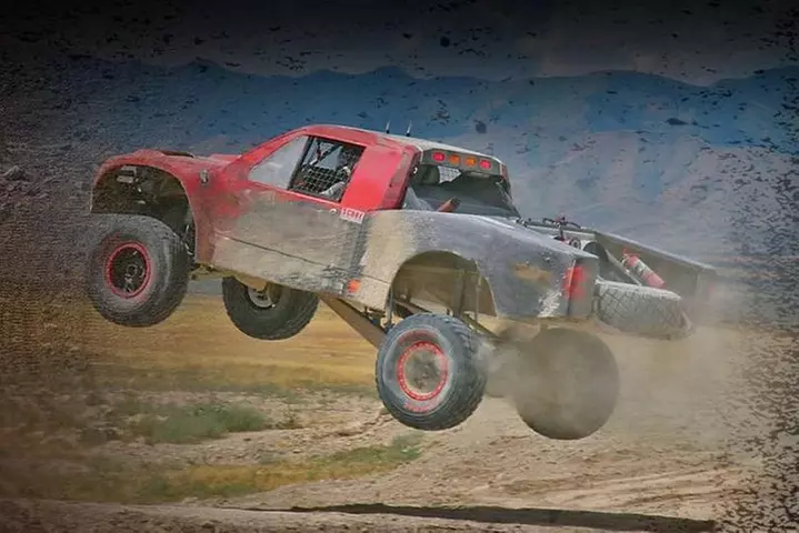 Off Road Racing: 7 Laps