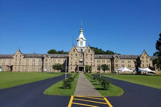 Four Floor Asylum Tour at 4PM - Primary Image