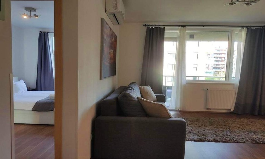 Image 5: ✈ HONGARIJE | Boedapest - Corvin Center Suites 3*, 2 nachten - Stad...