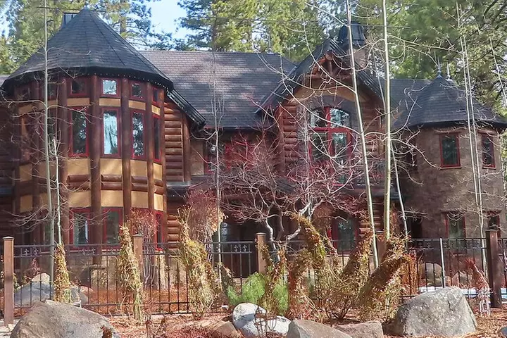 Driving Lake Tahoe: A Self-Guided Tour From Incline Village to Sout...