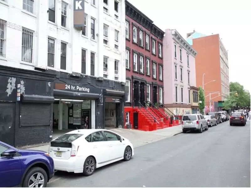 Parking at Park-it Management - 156 E. 105 St. Garage