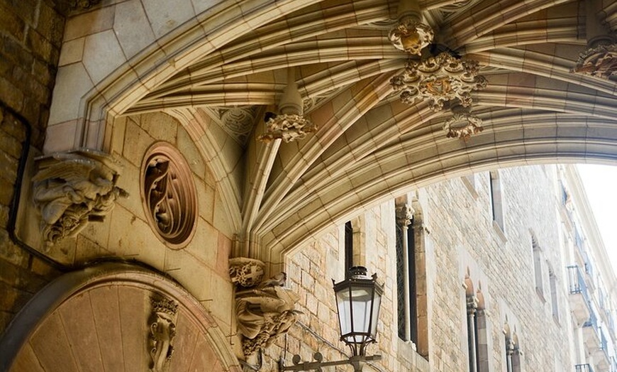 Image 10: Tour Bicicleta Eléctrica por Lugares Históricos de Barcelona