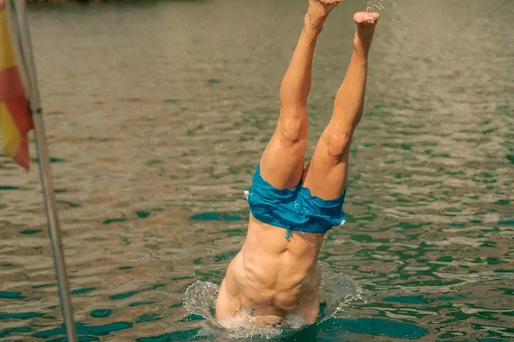 Alquiler por 4 Horas de Bayliner E16