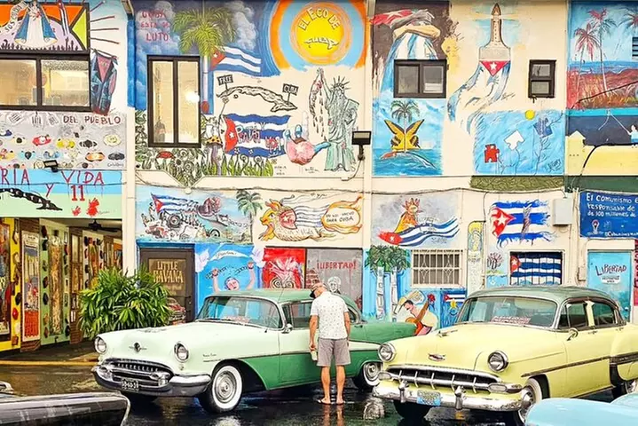 Little Havana Food and Walking Tour in Miami