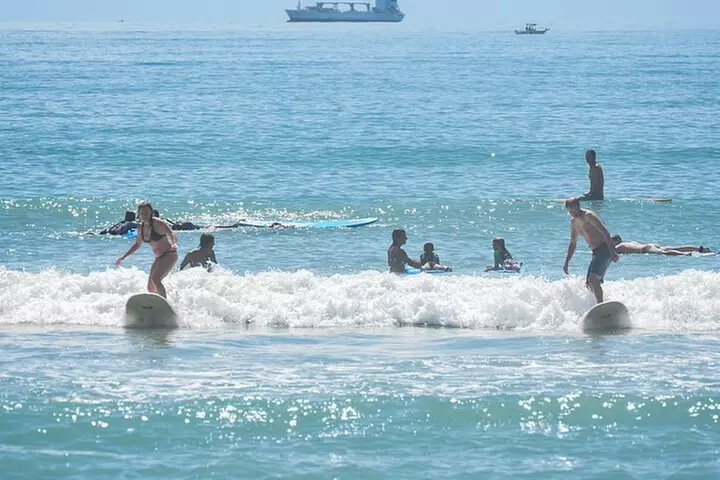 One Hour Surf Lesson with Experienced Instructor