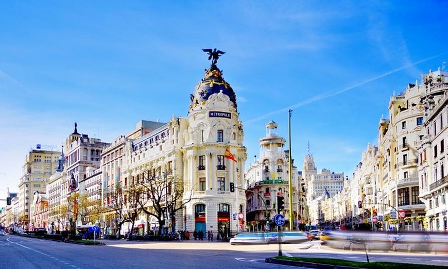 Image 8: Recorrido turístico por Madrid con la ciudad de Toledo