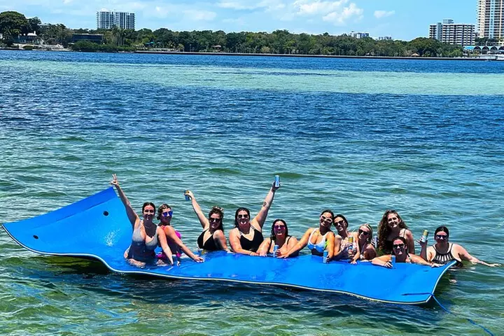 Miami Private Boat Rental to Sandbars and More